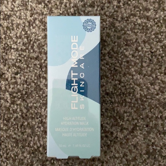 Flight Mode Hydration Mask - Picture 1 of 2